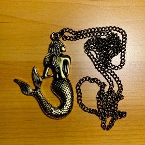 Aesthetic gold mermaid necklace